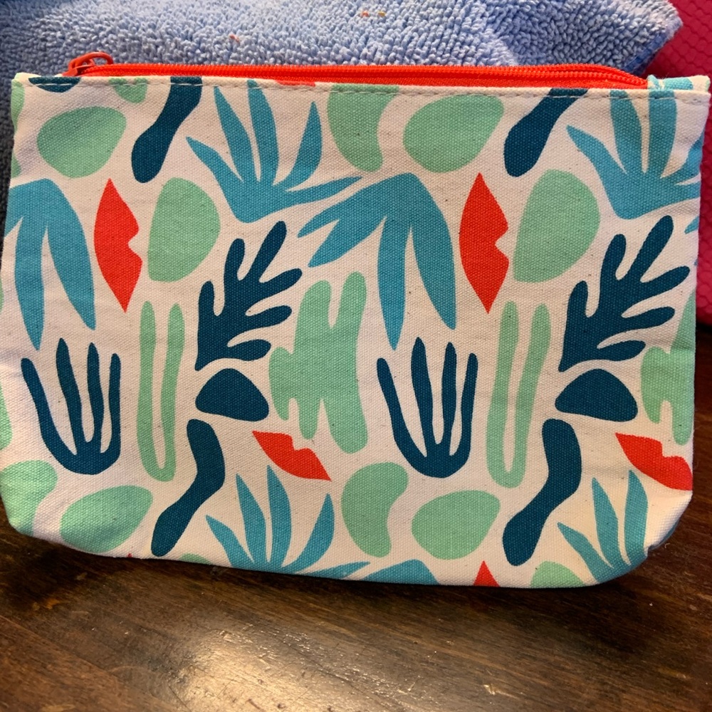 Makeup bag